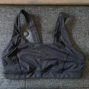 Black Lulu sports bra sz 10
